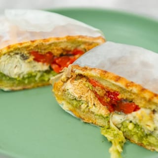 CHICKEN PESTO